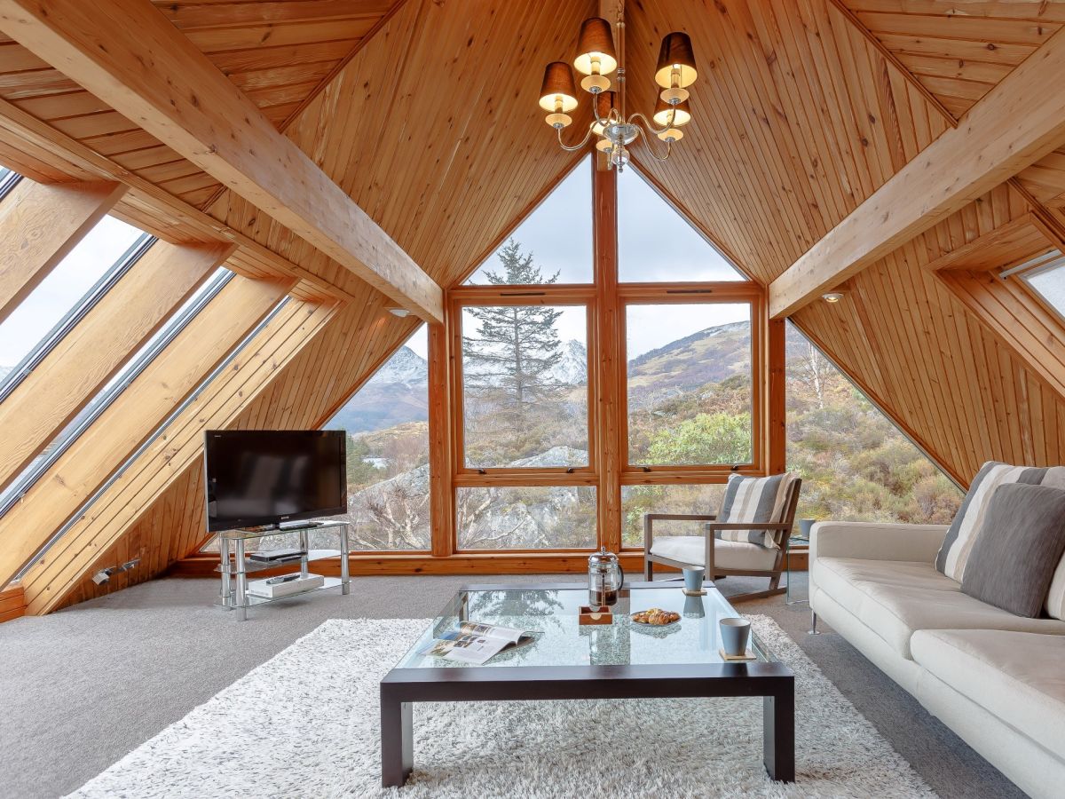 Lochside House, listing photograph 3