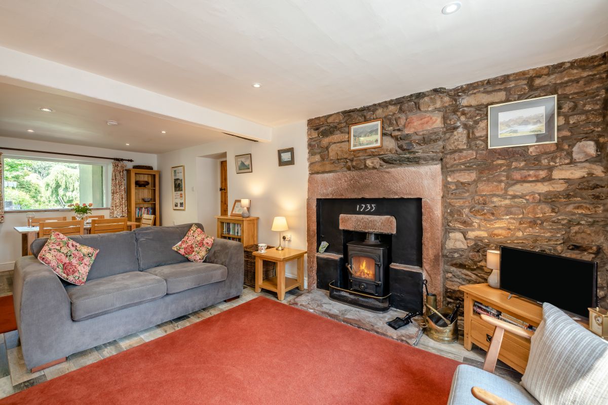 Riverside Rose Cottage, listing photograph 2