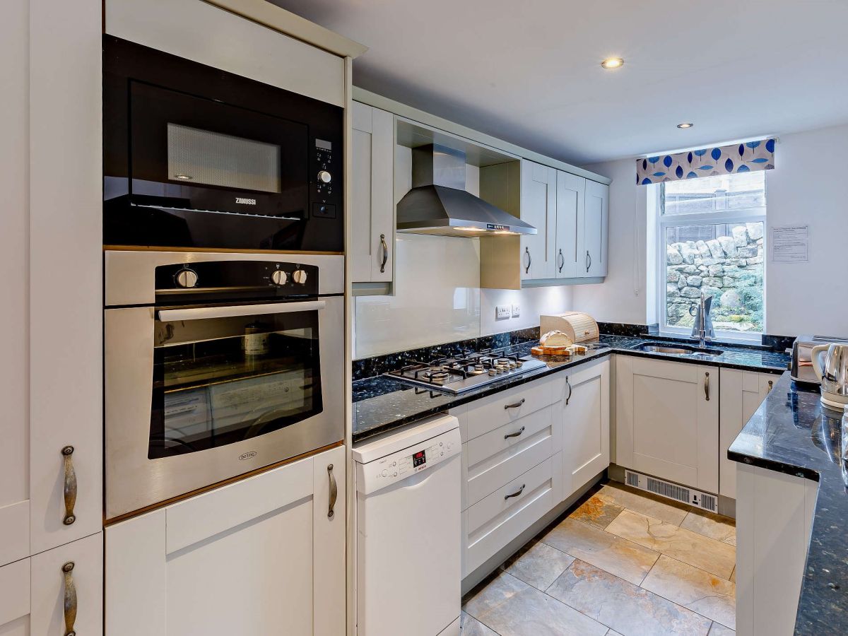 Paeony Cottage, listing photograph 4
