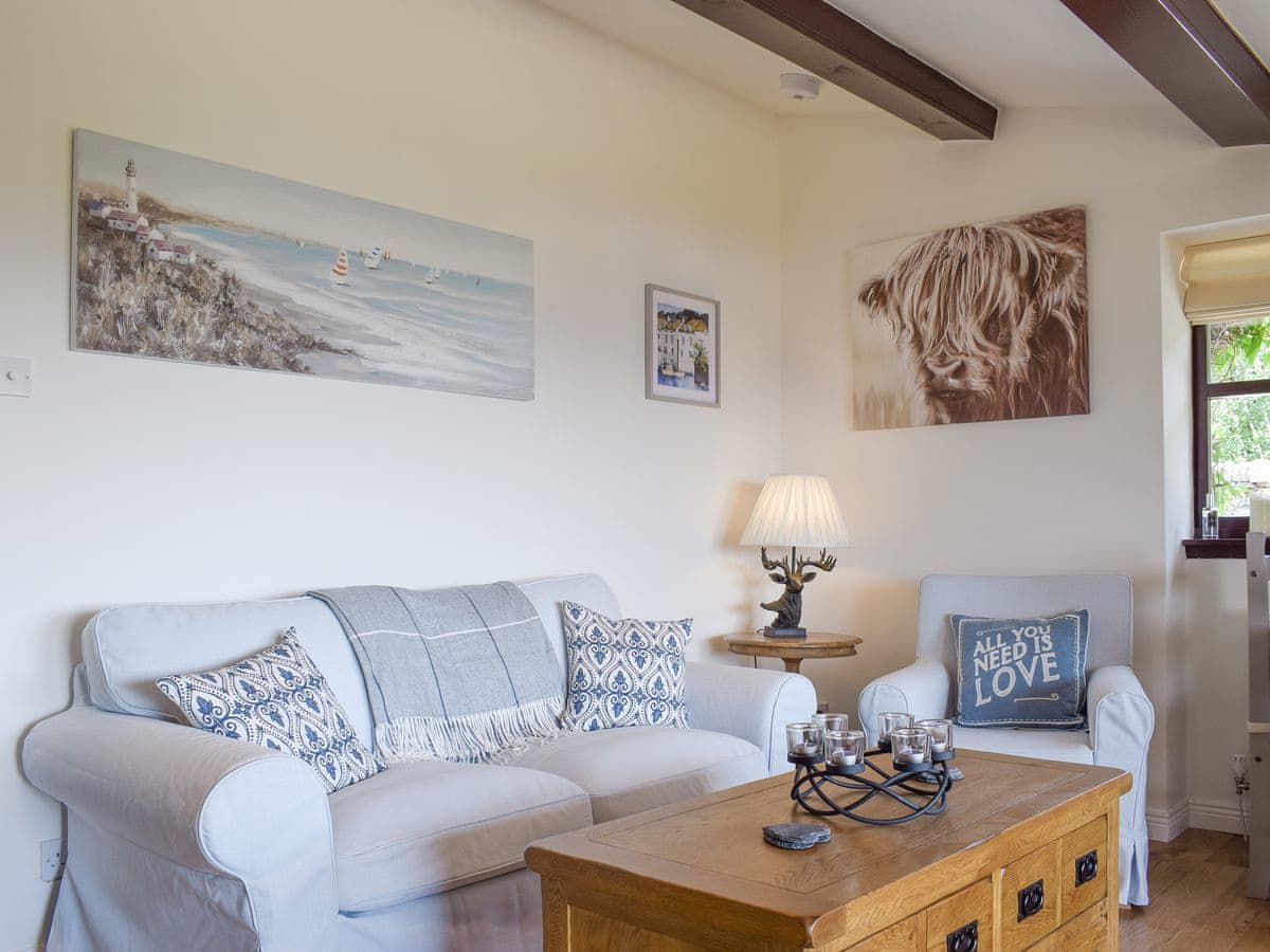 Lakeview Cottages at Mondhui - The Old Barn, listing photograph 5