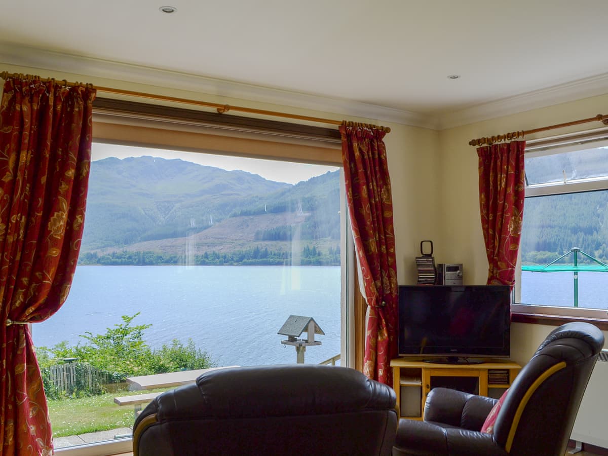 Shoreside, listing photograph 3