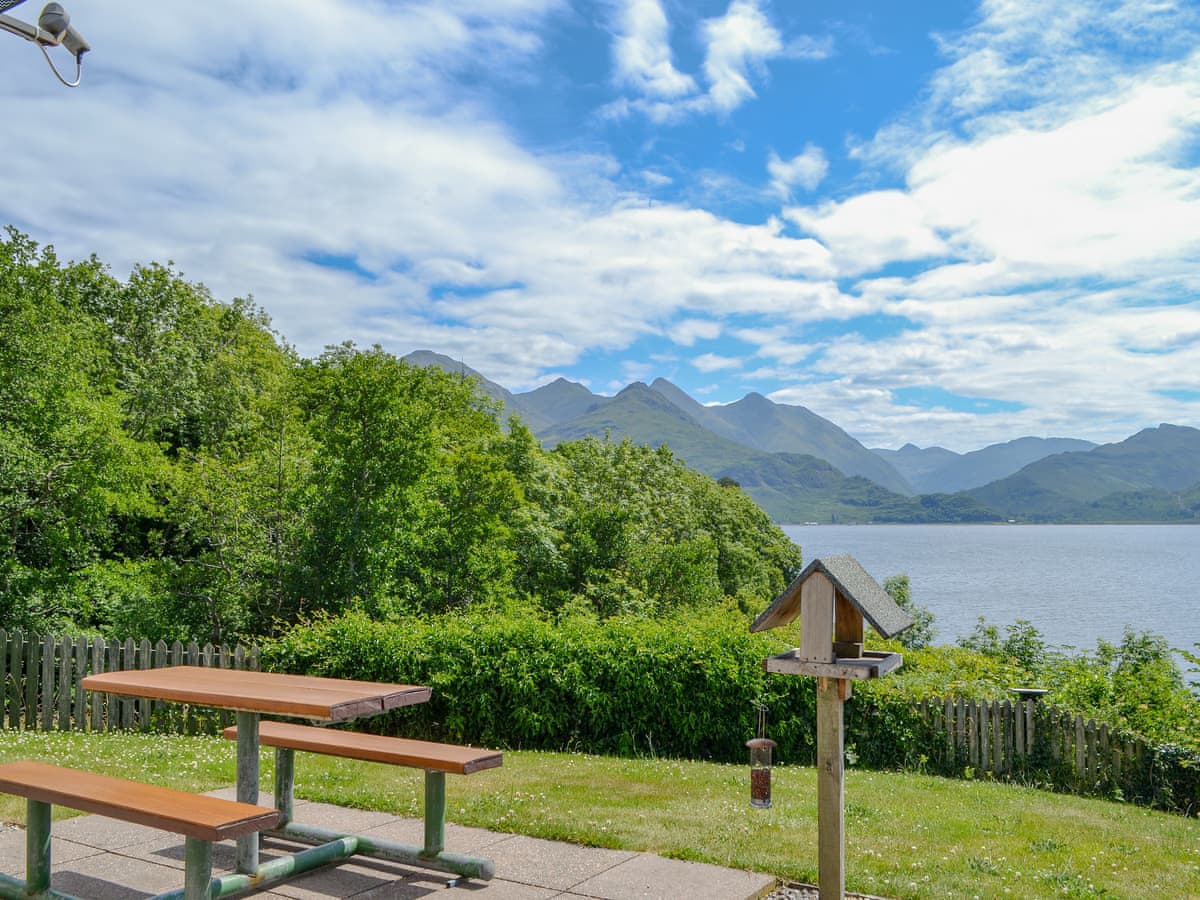Shoreside, listing photograph 11