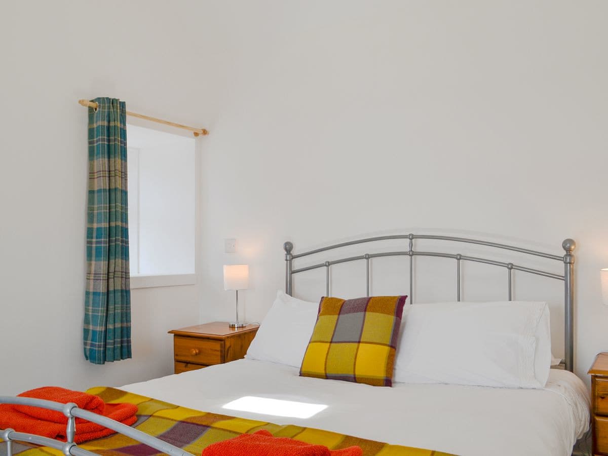 Wester Laggan Cottage, listing photograph 12