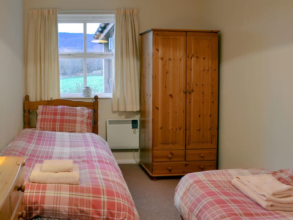 Birch Tree Cottage, listing photograph 9