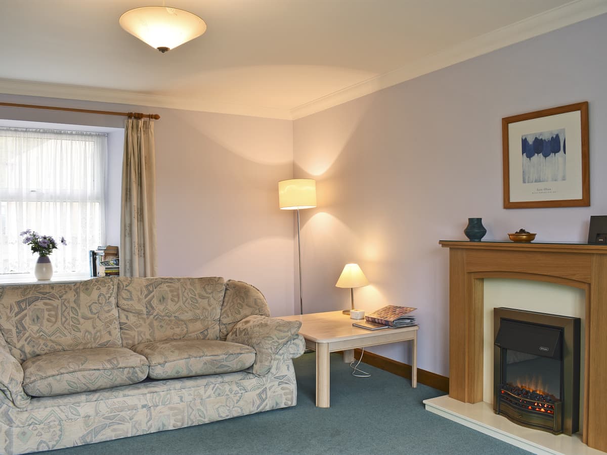 Stable Cottage, listing photograph 3
