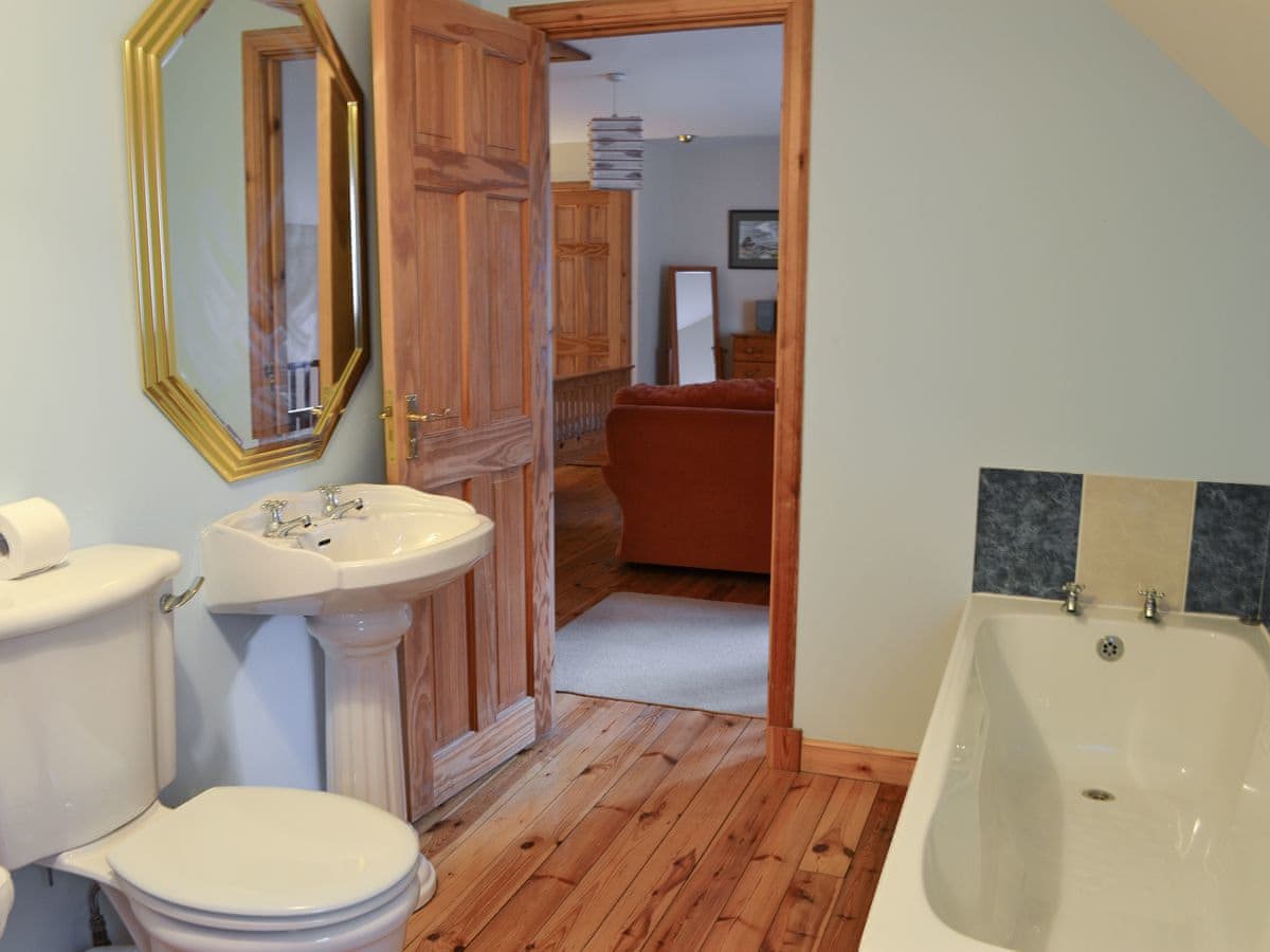 Woodland Lodge, listing photograph 12