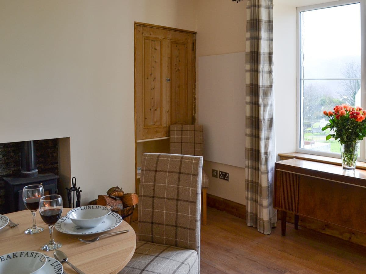 Cliff Cottage, listing photograph 3