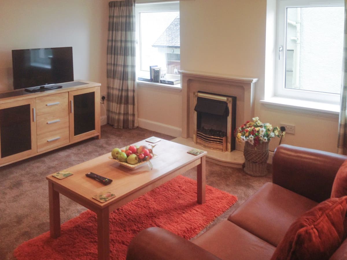 Strone Lodge, listing photograph 3