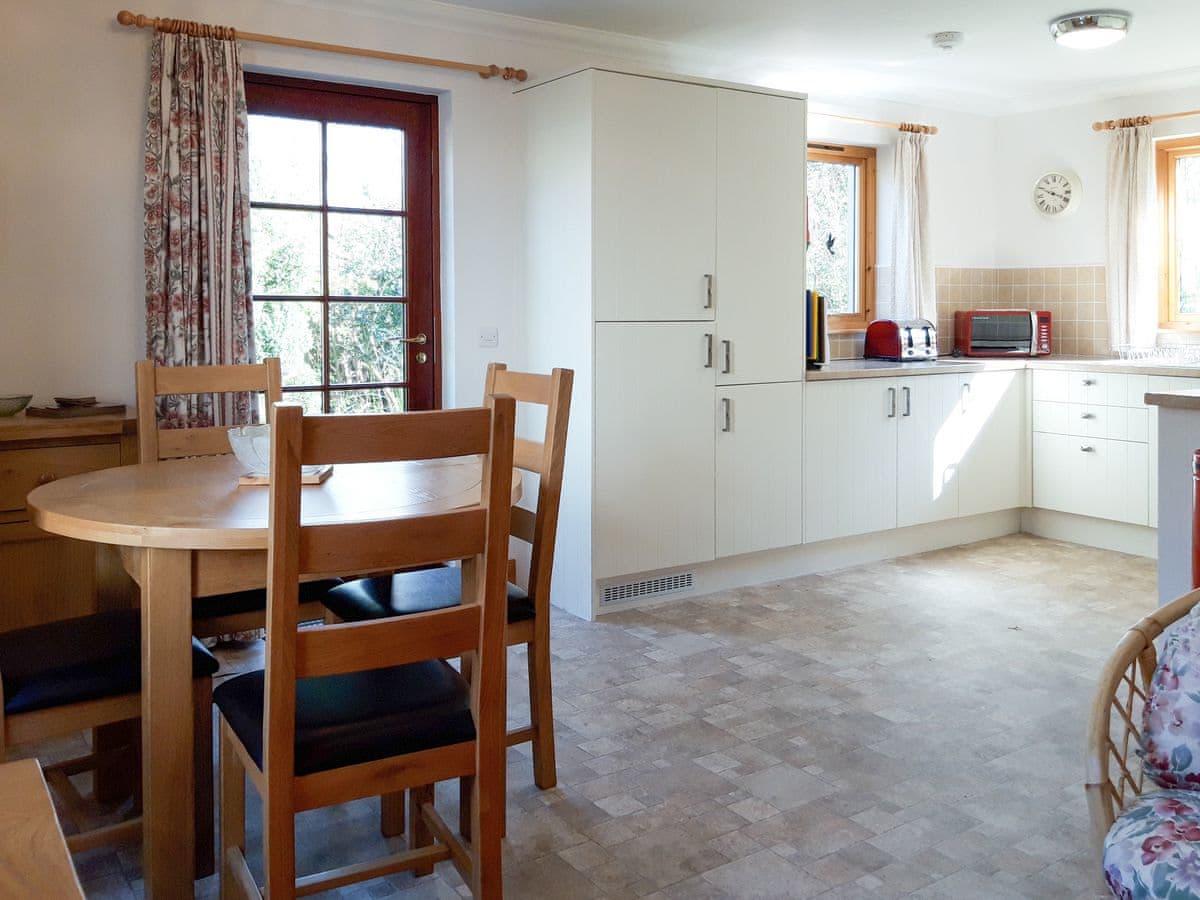 Lismore Cottage, listing photograph 6