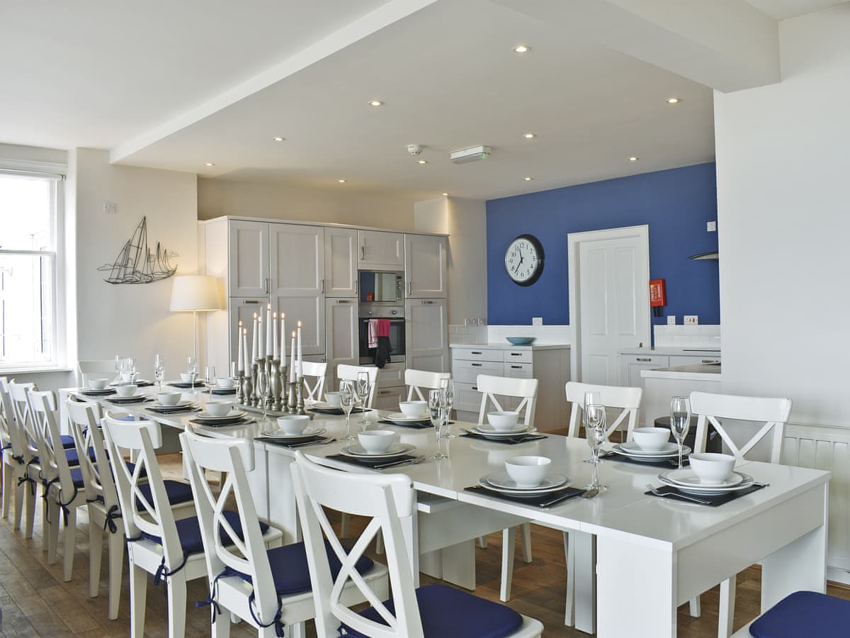 Big Beach House, listing photograph 5