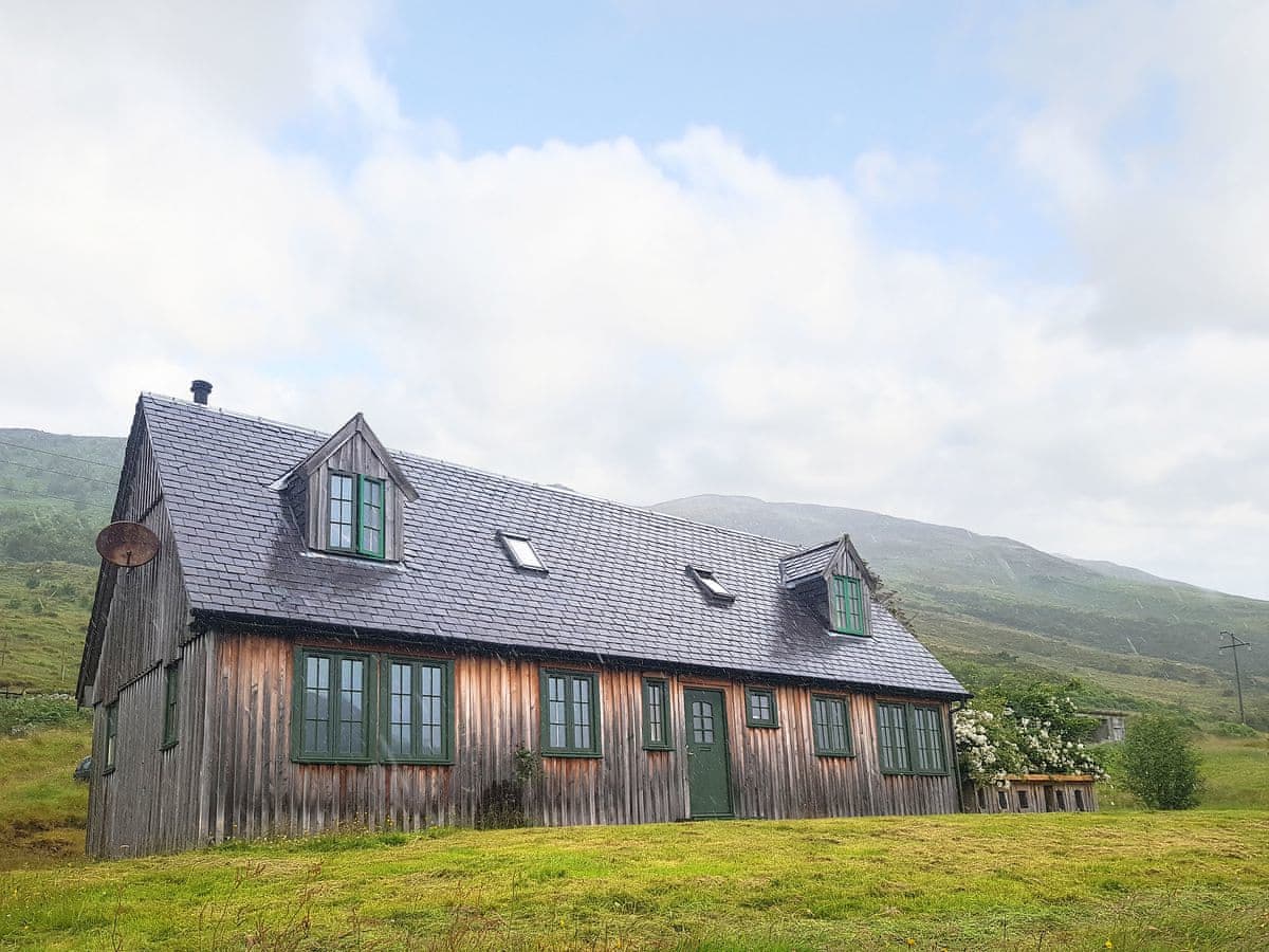 Loch Long View, listing photograph 2