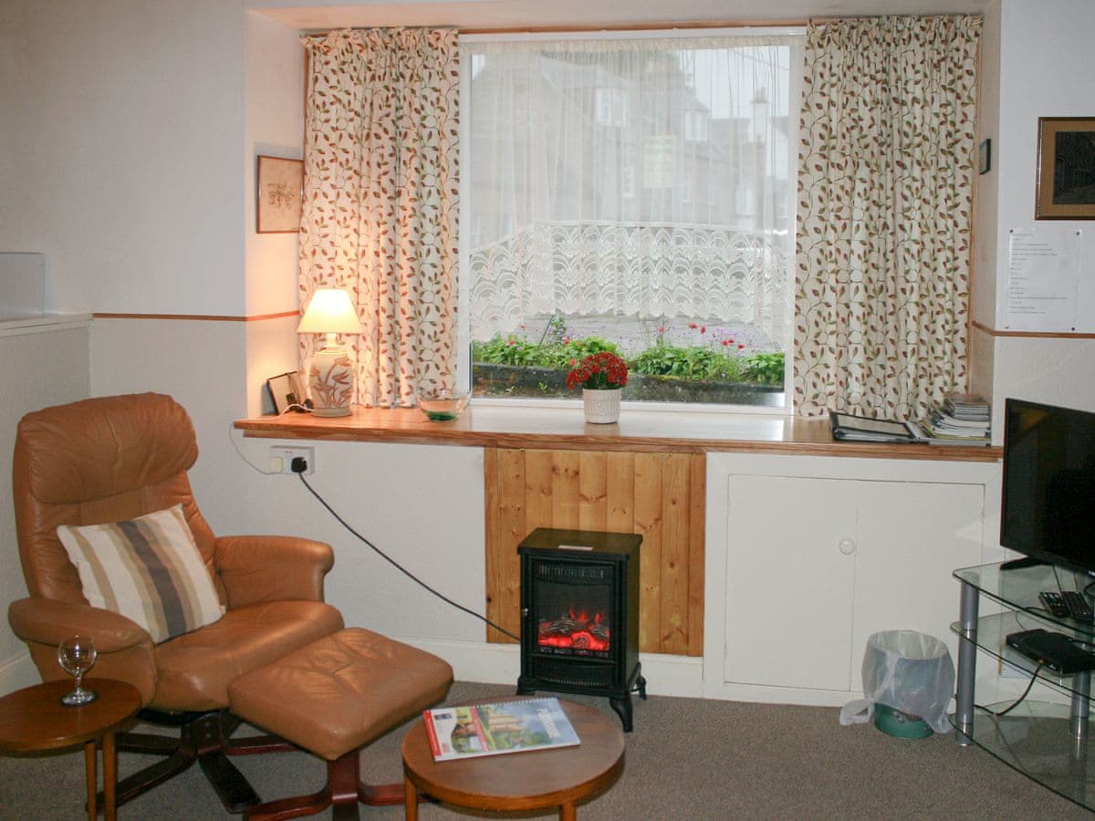 Bakehouse Cottage, listing photograph 3