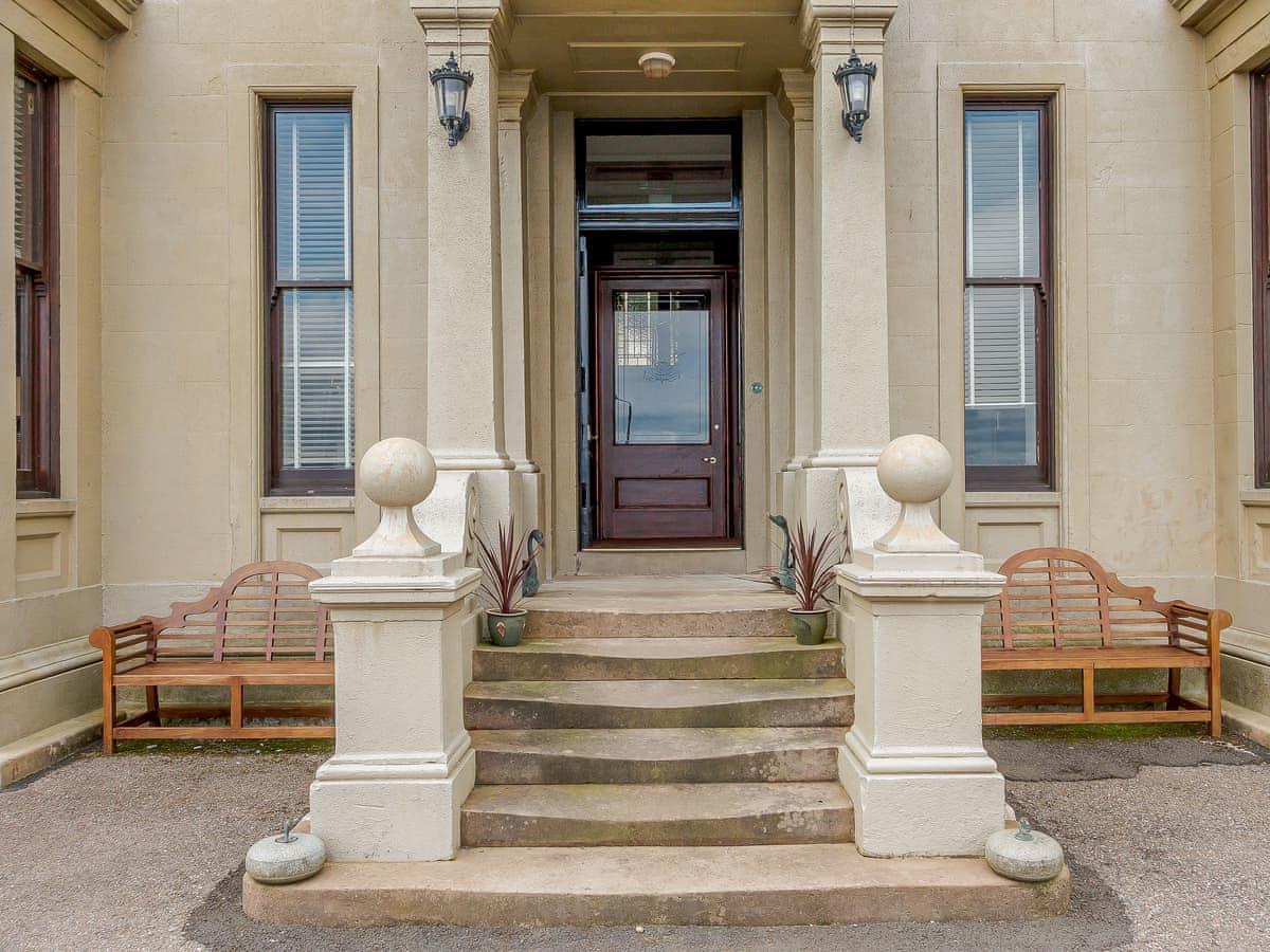 Strone House, listing photograph 2