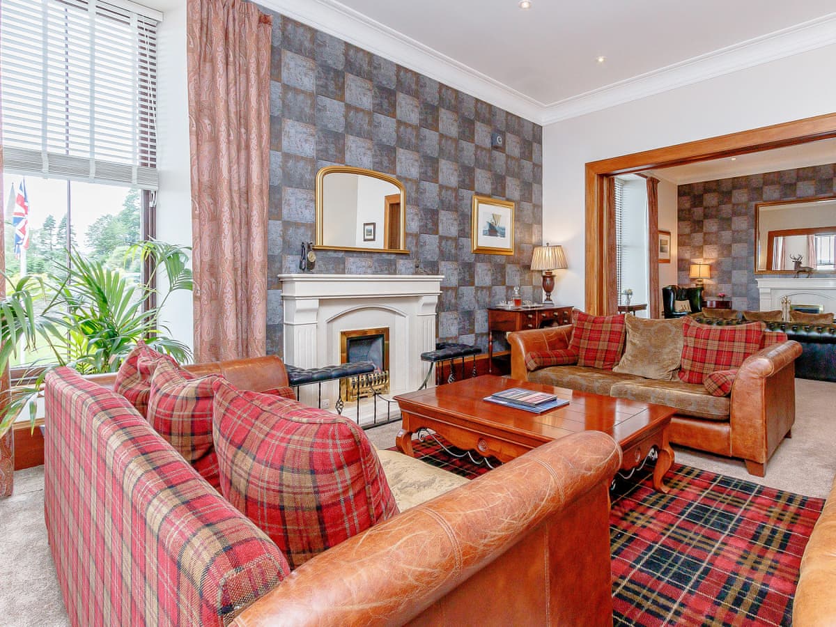 Strone House, listing photograph 9