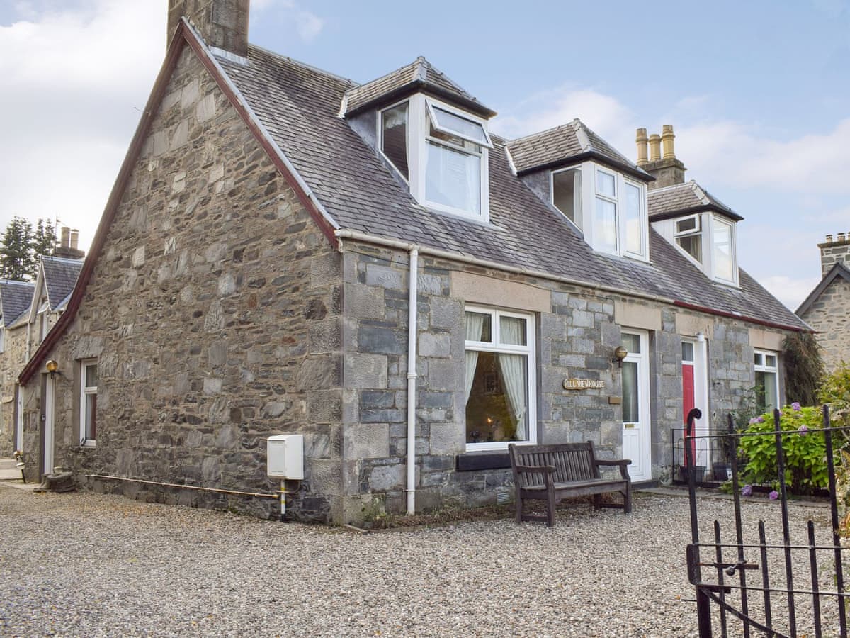 Hillview Holidays - Hill View House