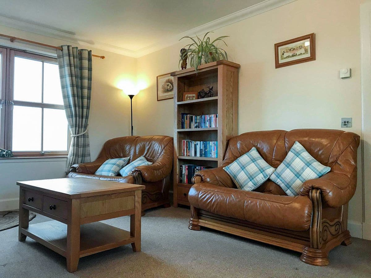 Beith, listing photograph 4