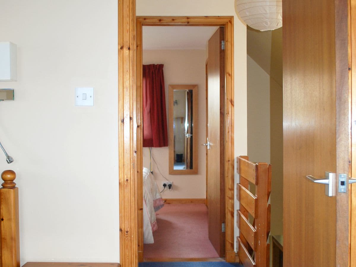 Flowerburn Holidays - Callachy Cottage, listing photograph 4
