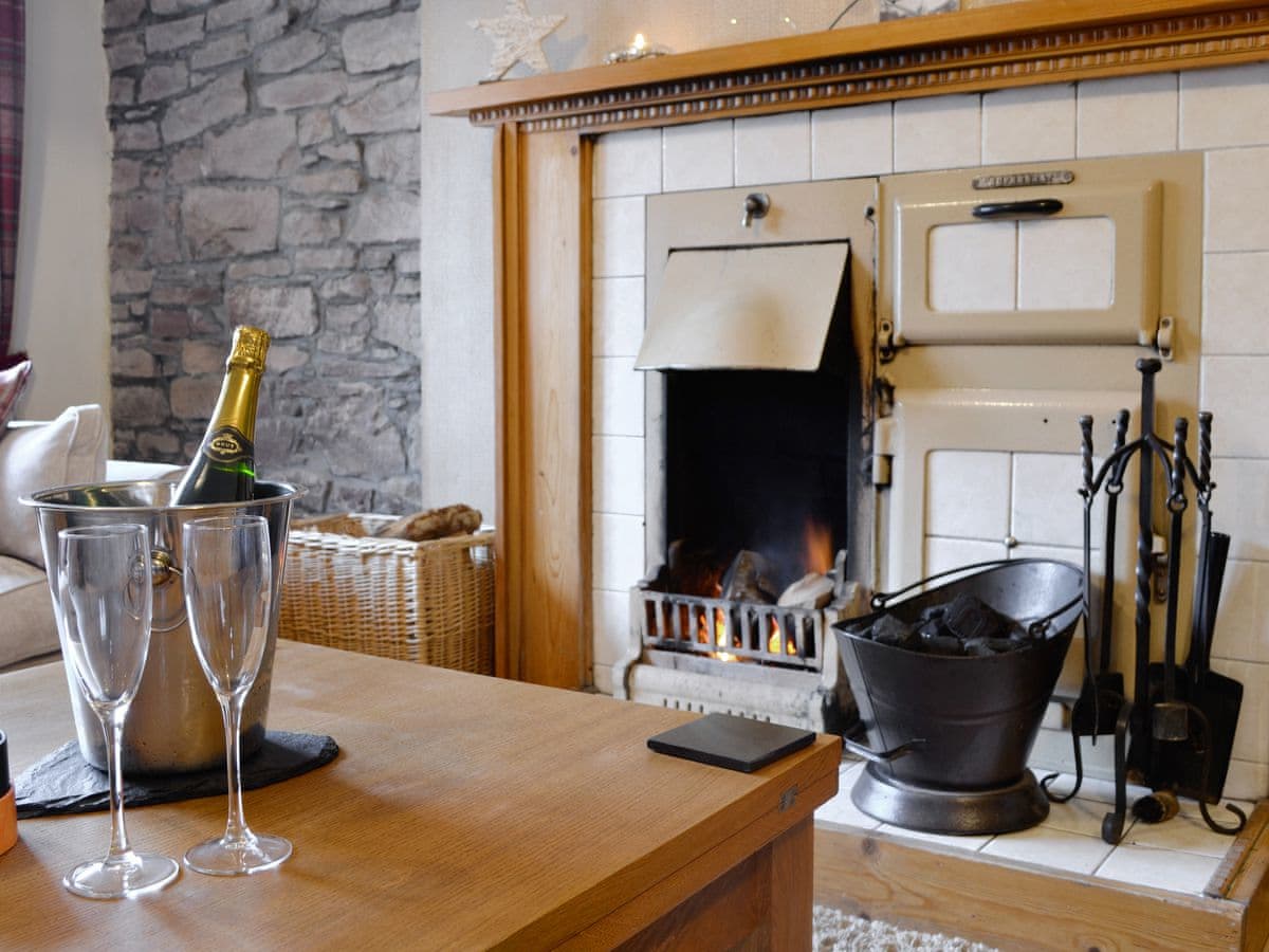 Baldowrie Farm Cottage, listing photograph 3
