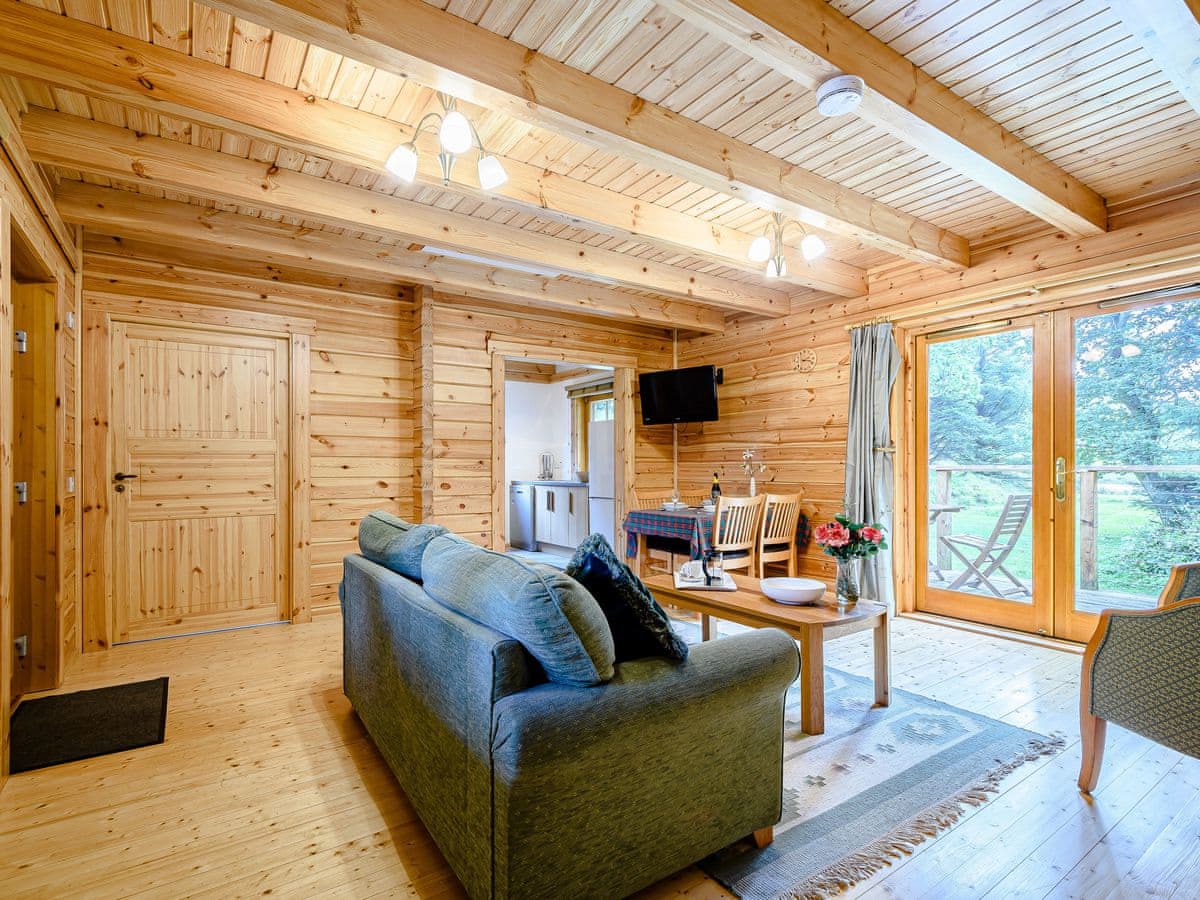 Archarn Estate Lodges - Larch, listing photograph 2