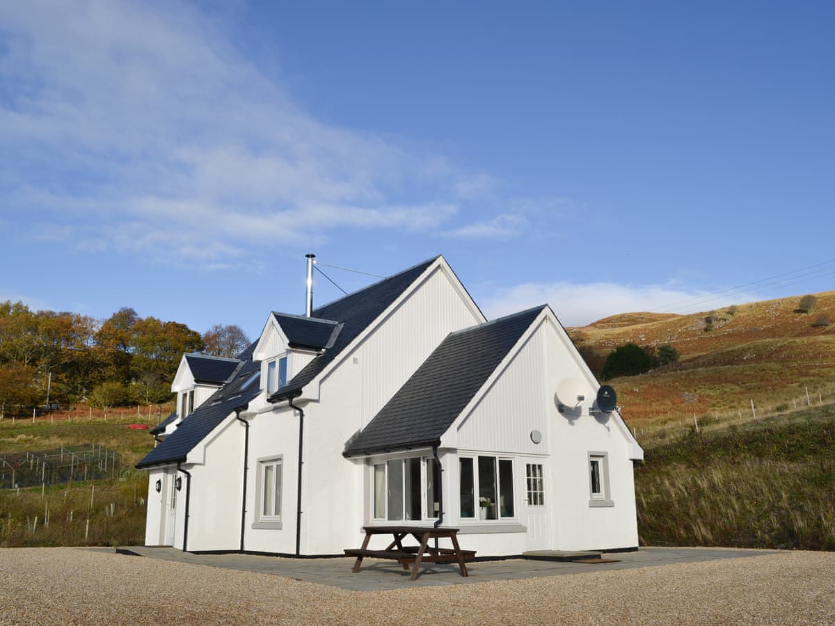 Five Diabaig - Lily Lodge, listing photograph 2