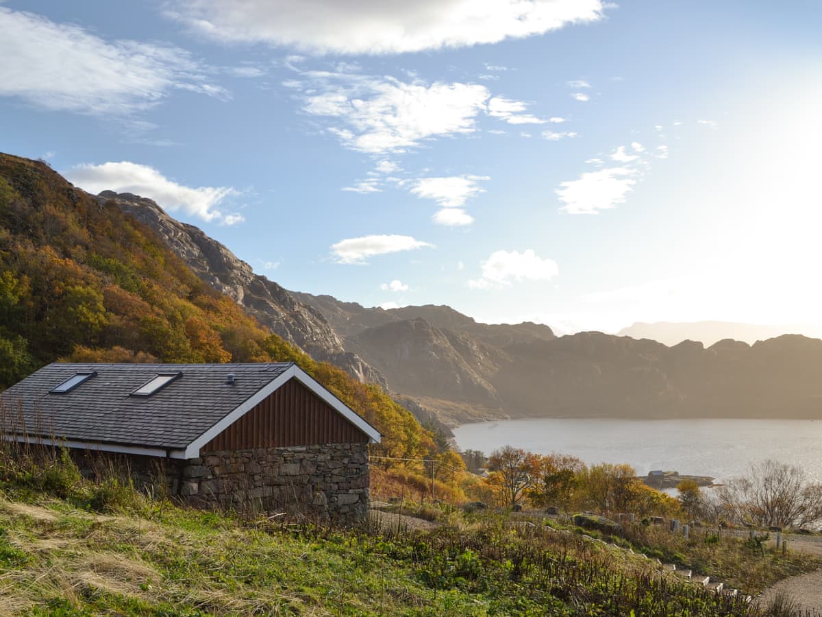 Five Diabaig - Mango Pony's Bothy, listing photograph 2