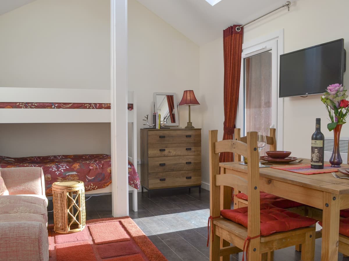 Five Diabaig - Mango Pony's Bothy, listing photograph 4