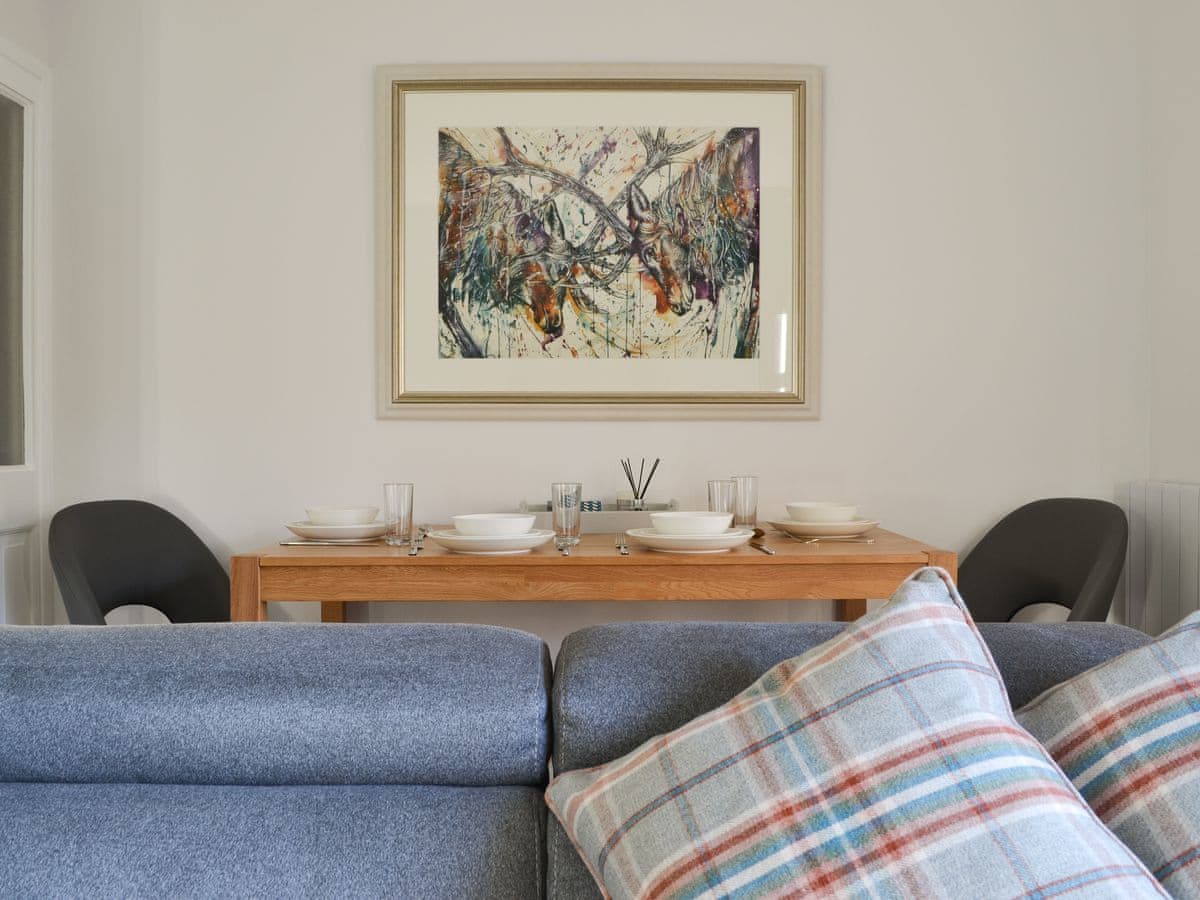 Uaine Cottage, listing photograph 4