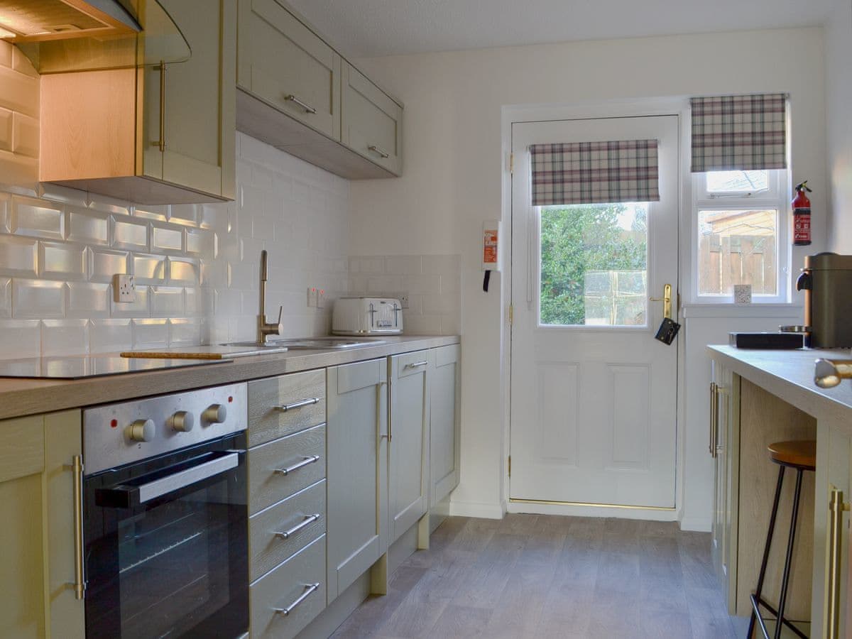 Uaine Cottage, listing photograph 7