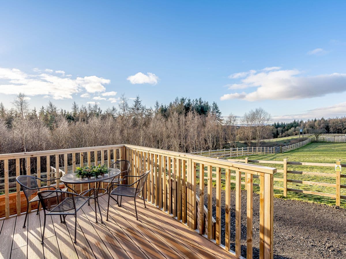 Meeks Park - The Paddocks, listing photograph 2