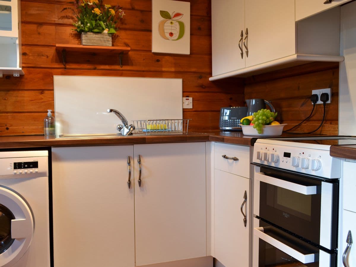 Dontra Log Chalets - Dontra Log Chalet 1, listing photograph 7