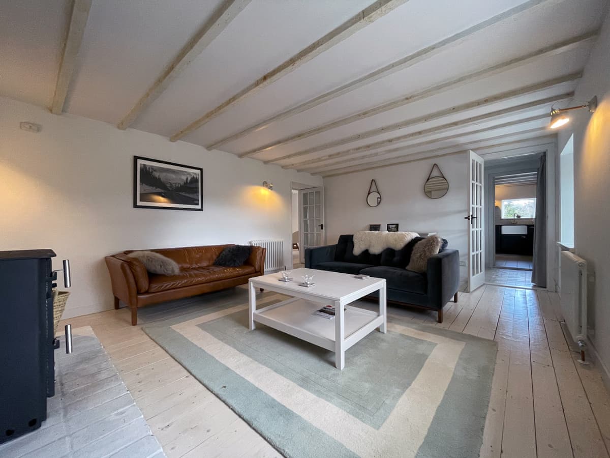 Lower Hilton Cottage, listing photograph 4