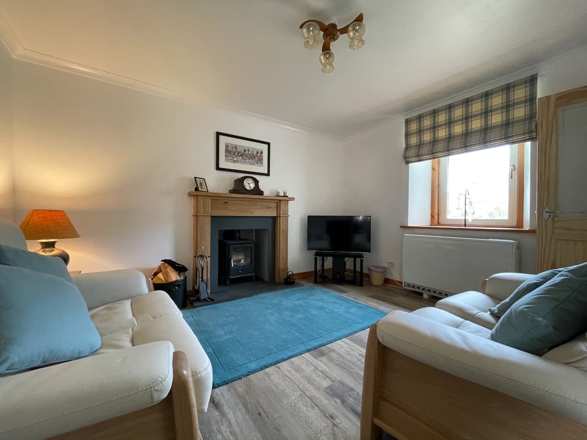 Lag Cottage, listing photograph 4