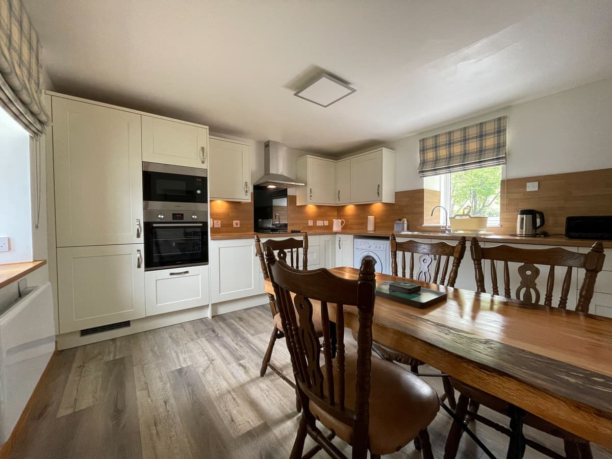 Lag Cottage, listing photograph 8