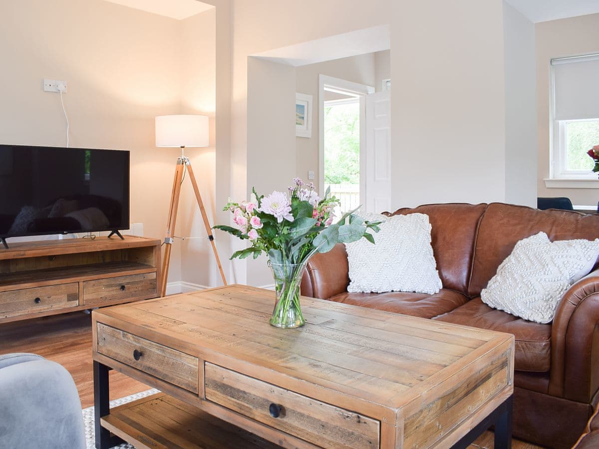 Inchrie Holiday Cottages- Forth View, listing photograph 3