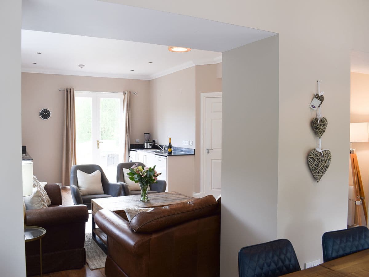 Inchrie Holiday Cottages- Forth View, listing photograph 6