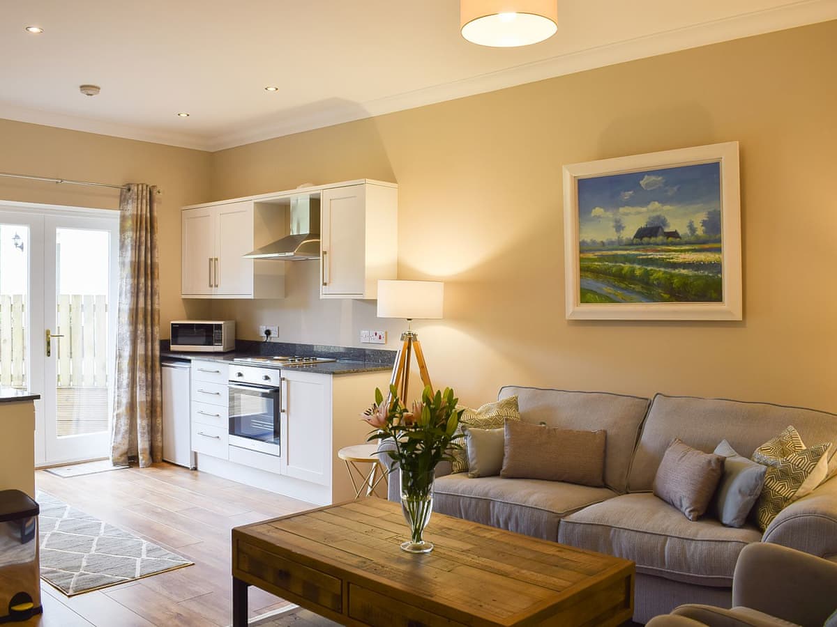 Inchrie Holiday Cottages - Craigmore View, listing photograph 3