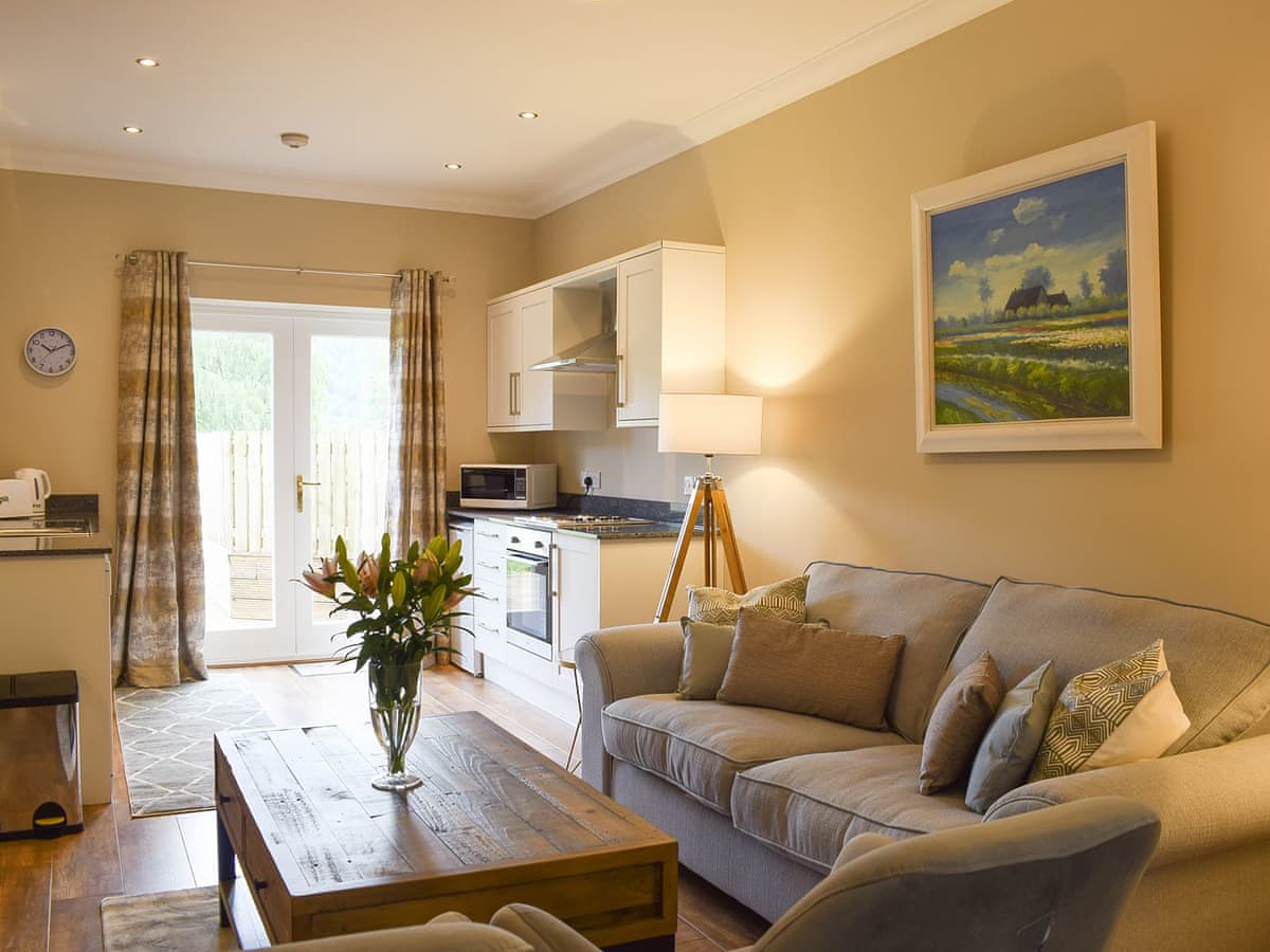 Inchrie Holiday Cottages - Craigmore View, listing photograph 4
