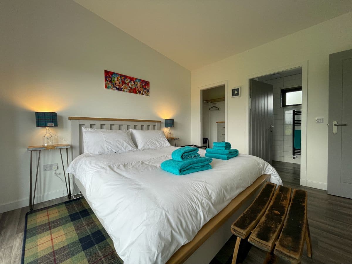 Willow Lodge, listing photograph 8