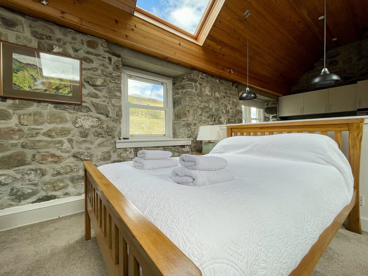 Strathconon Cottages - Glacour Studio, listing photograph 6