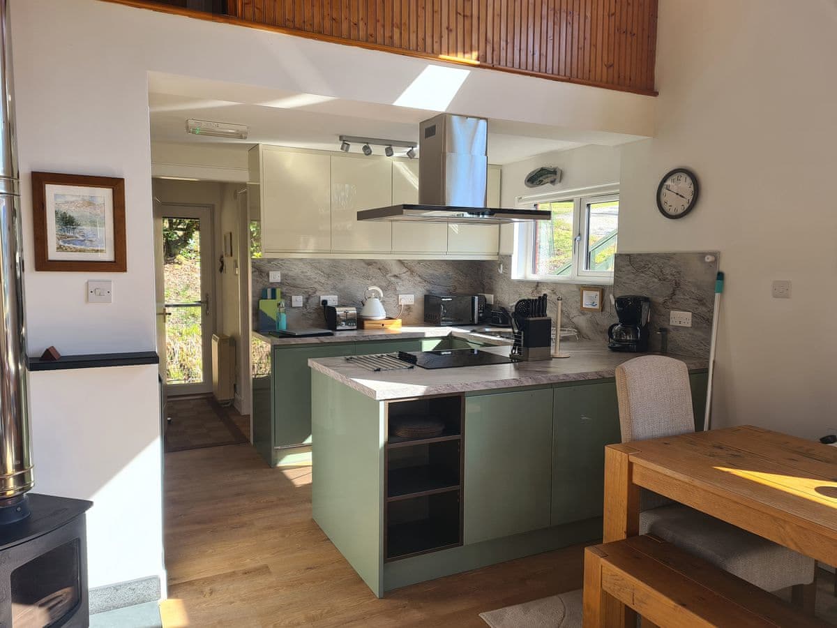 Cluanie Lodge, listing photograph 6