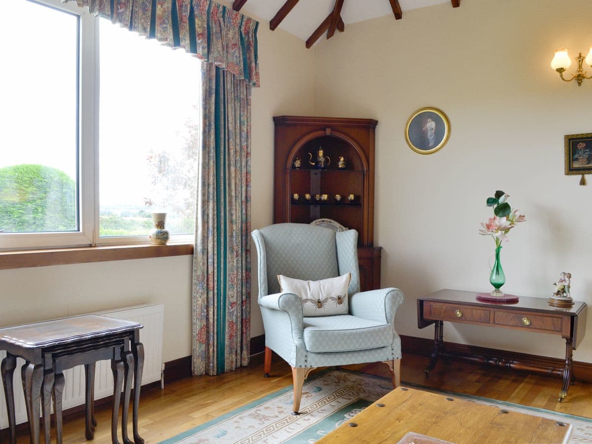 Sauchenshaw Cottage, listing photograph 10