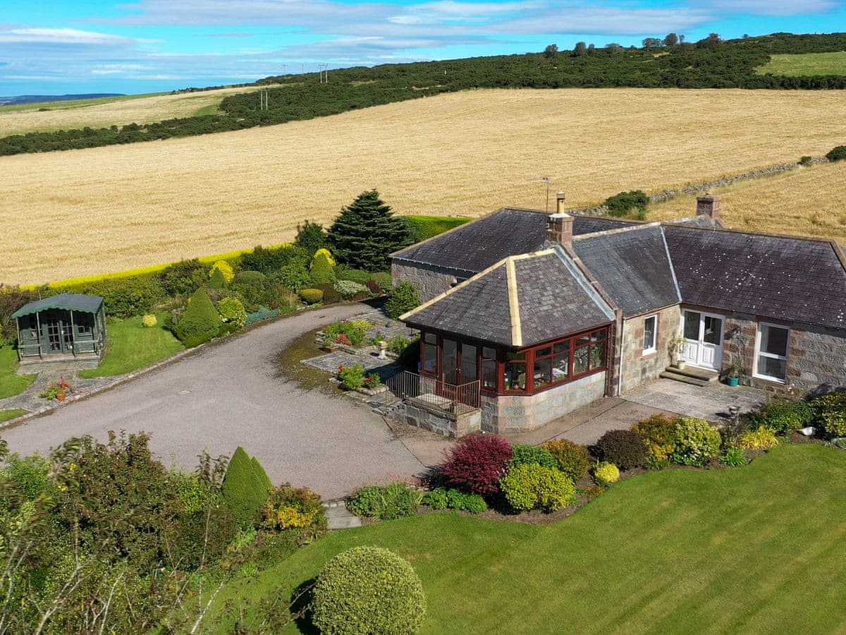 Sauchenshaw Cottage, listing photograph 2