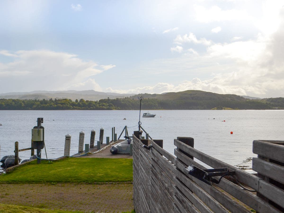 Dundonald Landing - Lochside Chalet, listing photograph 12