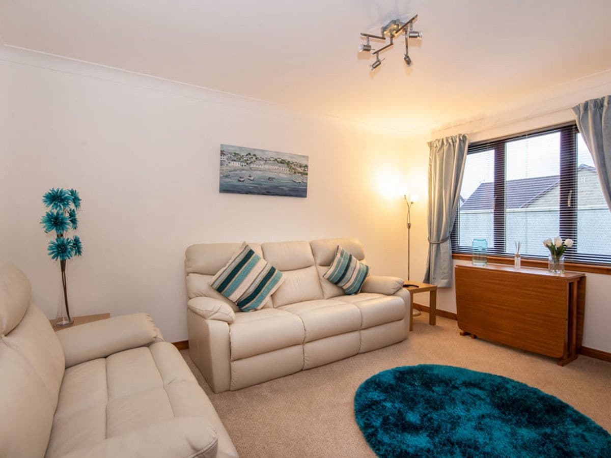 Holm Dell Apartment, listing photograph 2
