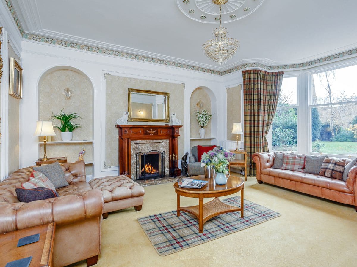 Craigendarroch House, listing photograph 5