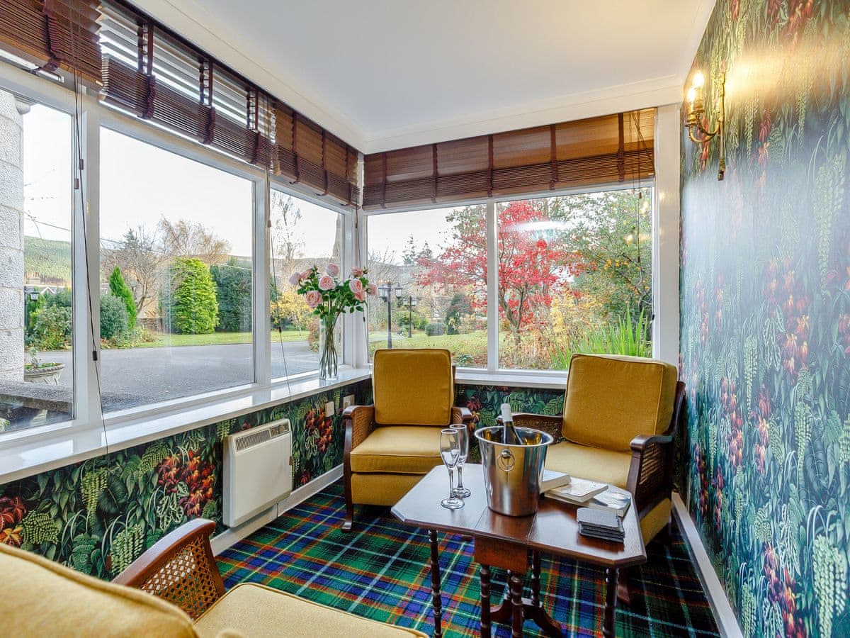 Craigendarroch House, listing photograph 10