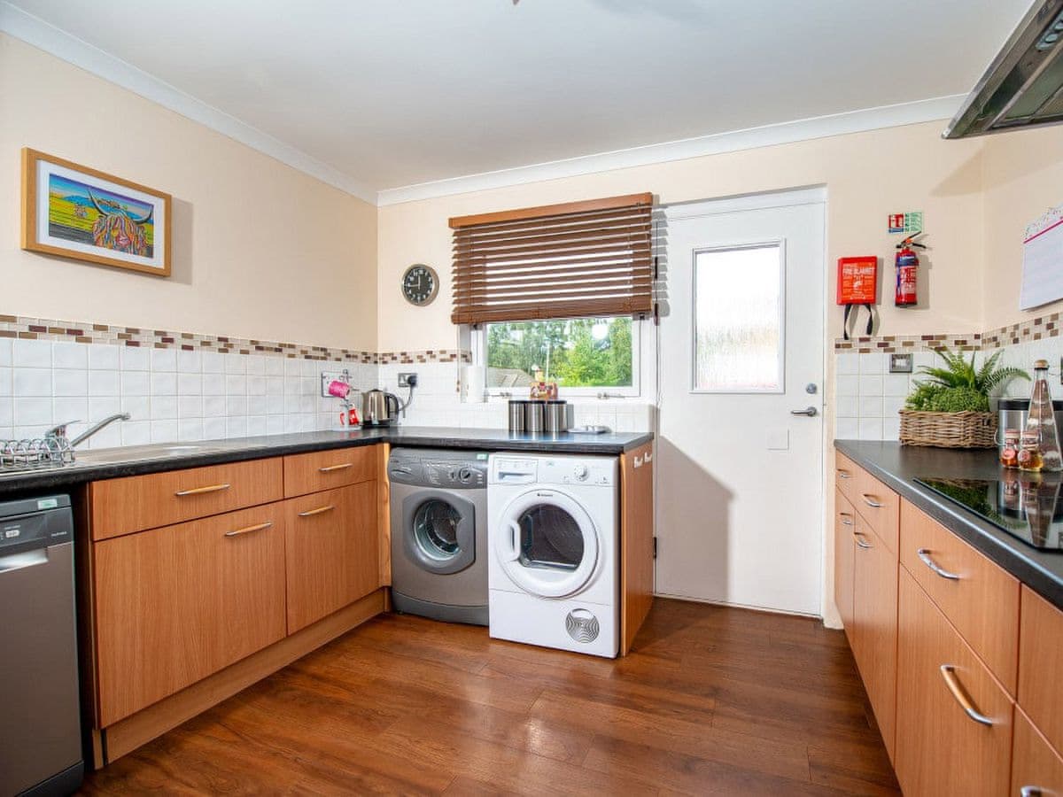 Applewood Cottage, listing photograph 7