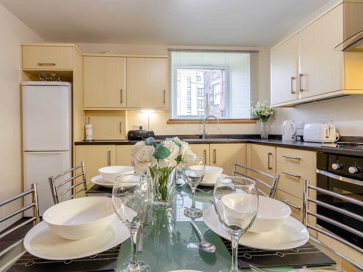 Clover Holidays - Apartment 1 St Catherine's Cottage, listing photograph 6
