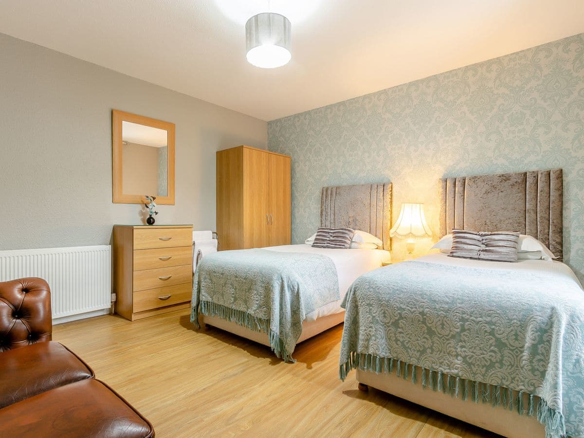 Clover Holidays - Apartment 1 St Catherine's Cottage, listing photograph 11