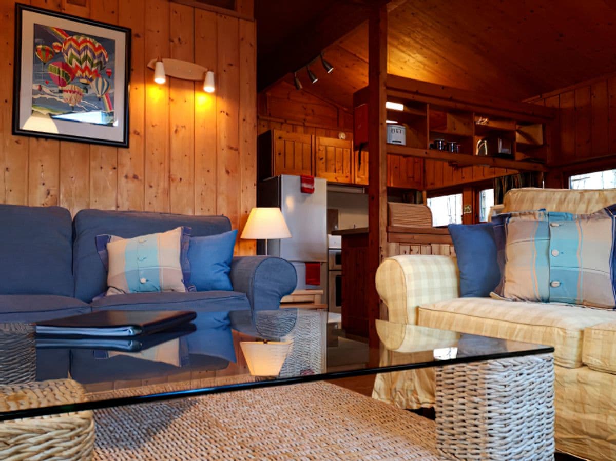 Conifer Chalet 5, listing photograph 2